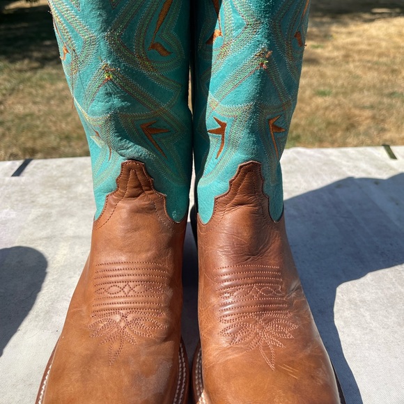 Tony Lama Turquoise Cowboy Boots - Picture 6 of 10